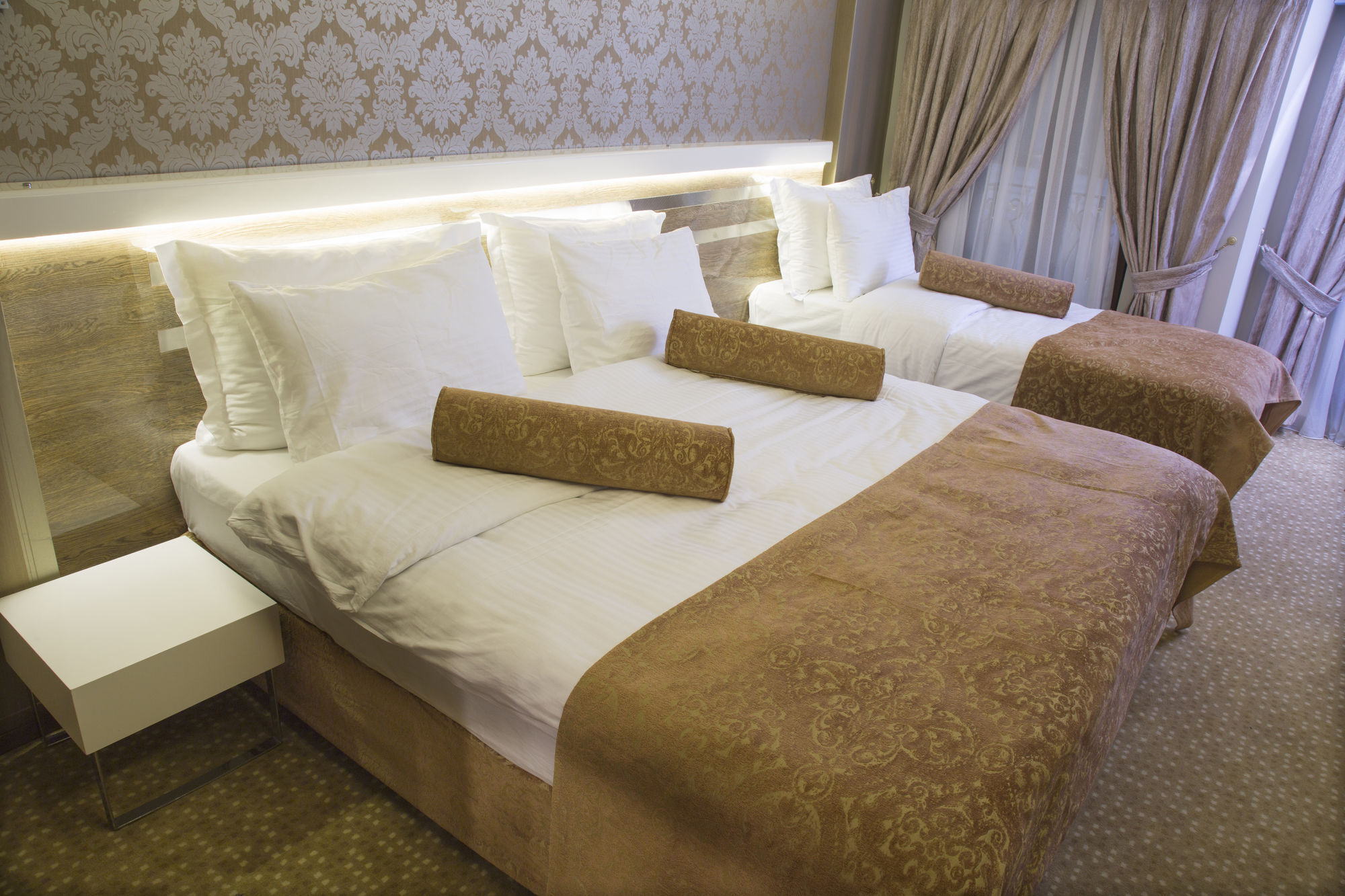 Golden Rain Hotel Old City Istanbul Bagian luar foto